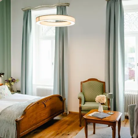 Boutiquehotel Hubertushof 4* Bad Ischl
