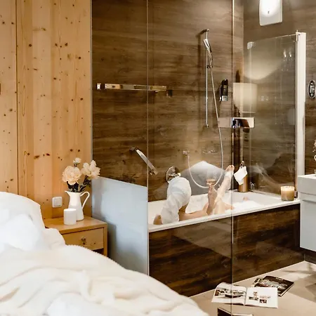 Hotel Boutiquehotel Hubertushof 4*